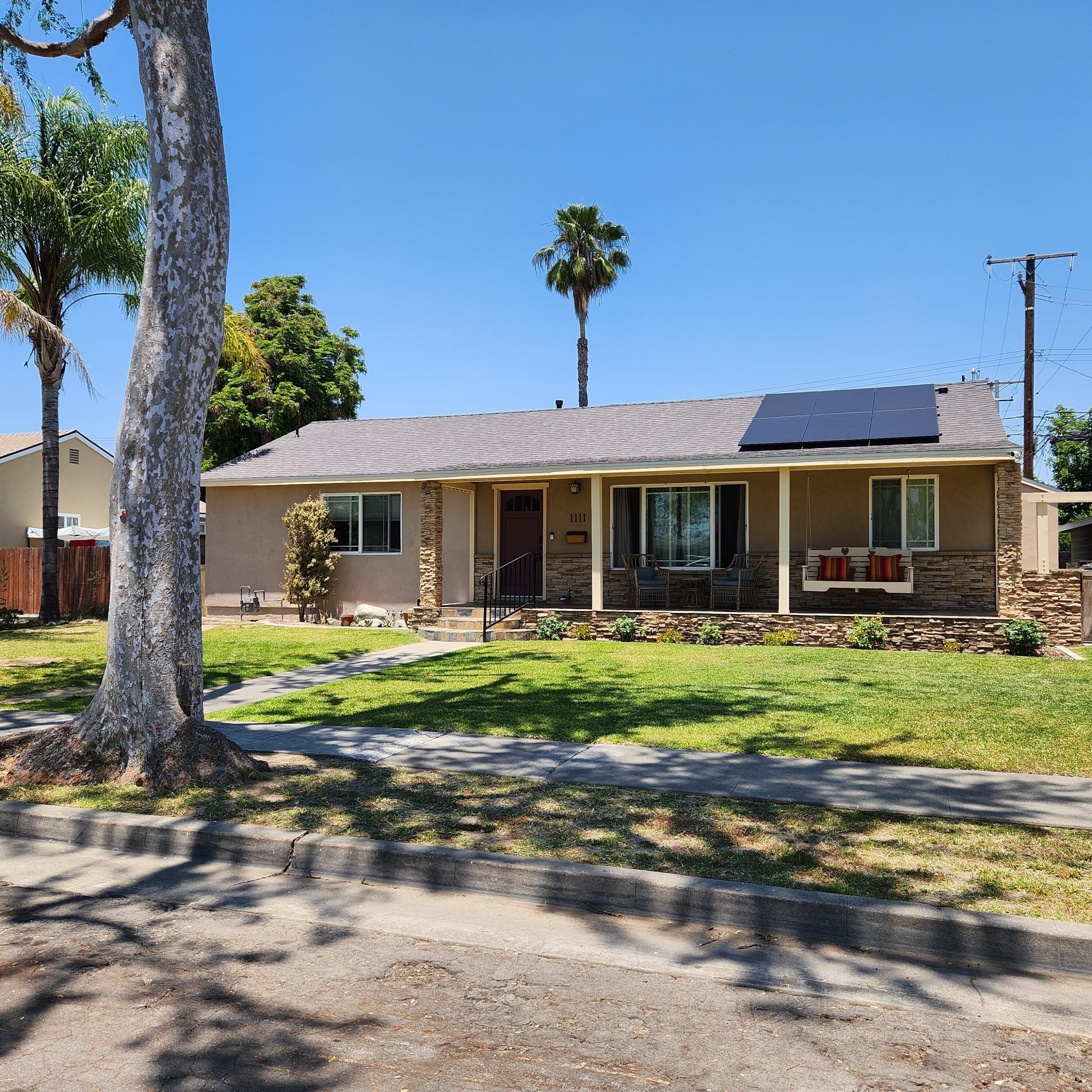 Newly Remodeled Whole House Urban Retreat. Kid and Dog Friendly!