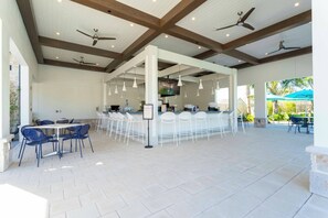 Bar (on property) - 2417ST-Amazing home in the BEST resort near Disney (Kissimmee)