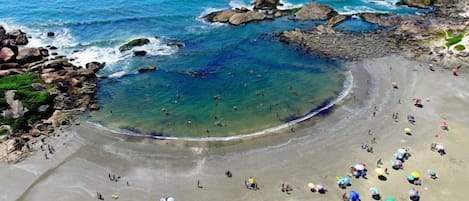 En la playa, 4 bares en la playa