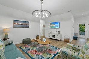 Living area - Luxe Englewood Home Near Beach (Englewood)