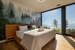 4 slaapkamers, een strijkplank/strijkijzer, gratis wifi, beddengoed