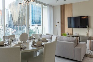 Luxury Apartment, City View | Living area - Wanders & Yoo (Panama City)