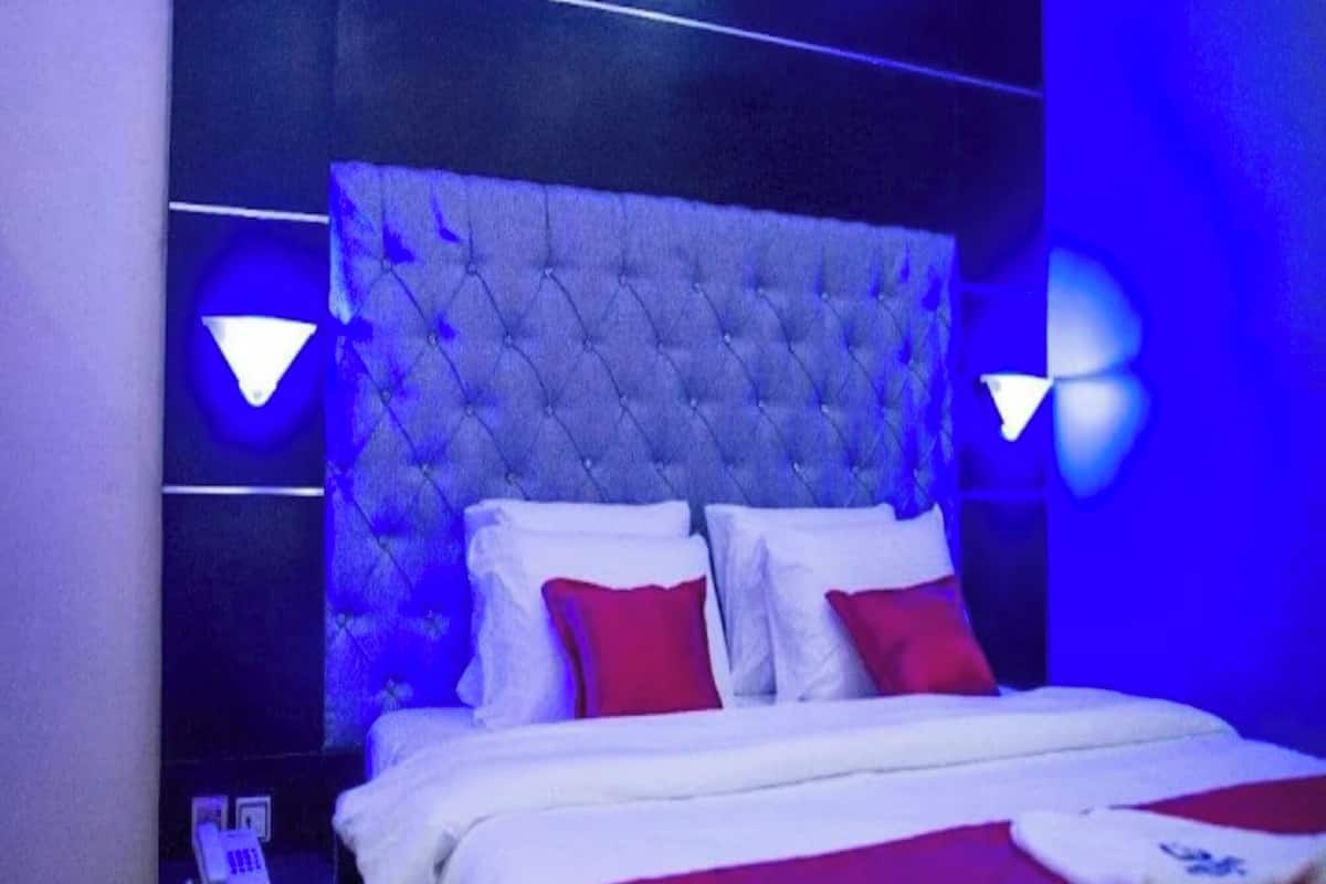 Superior suite, uitzicht op tuin | 1 slaapkamer, luxe beddengoed, donzen dekbedden, Tempur Pedic-bedden
