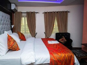 Superior Suite, Garden View | Premium bedding, down comforters, Tempur-Pedic beds, in-room safe - Micheal Hotel & Suites Ltd (Ozuaha)