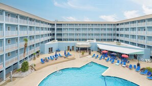 Unclassified image, 2 of 33, button - Beachy Vibe 2 BDR In Desirable HHI Resort! (Hilton Head Island)