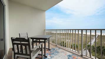 Condo, Multiple Beds, Balcony, Ocean View (Salty but Sweet at Tidewater) | Outdoor dining