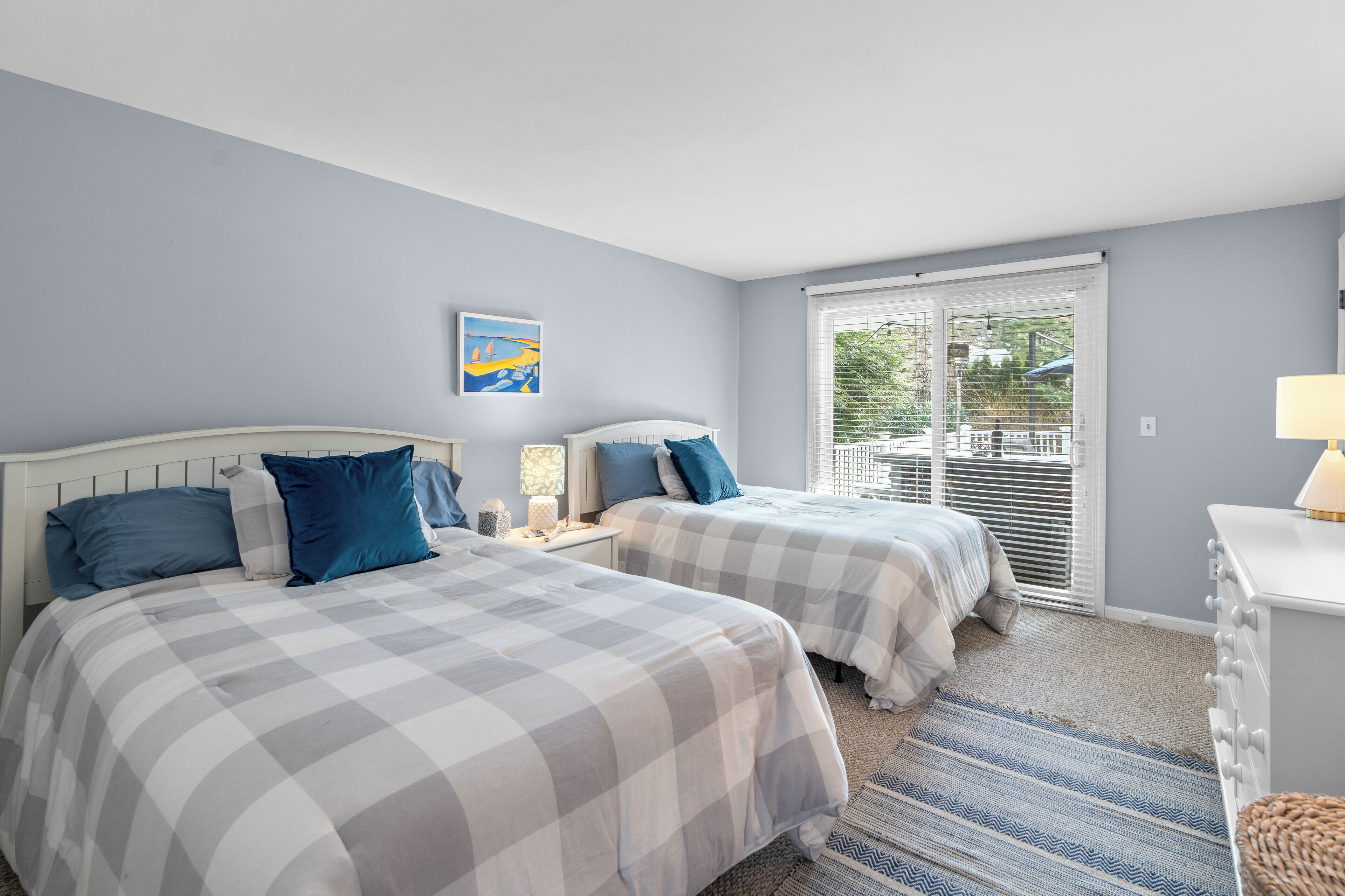 3 عدّة غرف نوم وبديكورات فريدة لكل غرفة وطراز فريد لكل وحدة