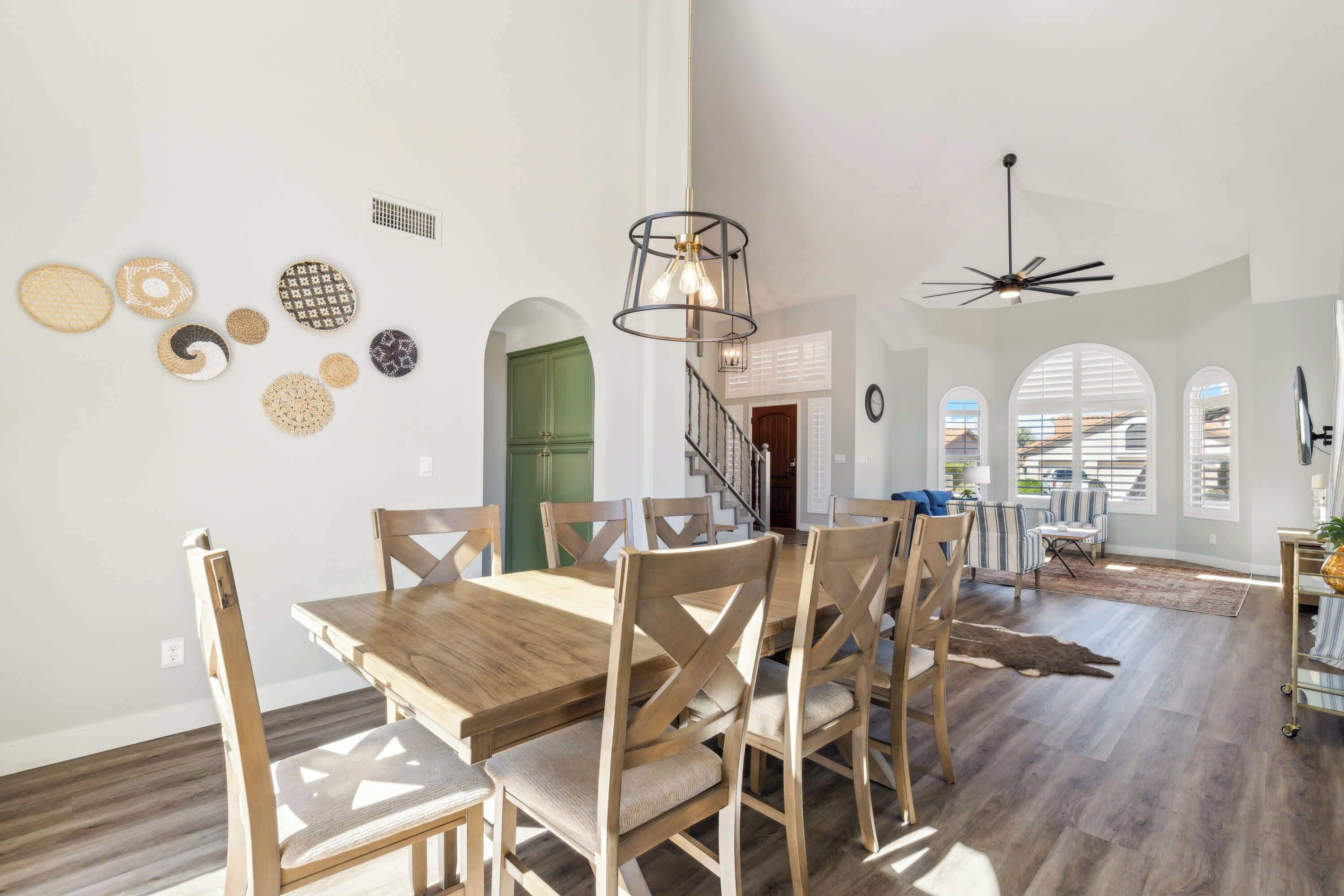 House, Multiple Beds, Pool Access, Pool View (Red Mountain Retreat) | Dining