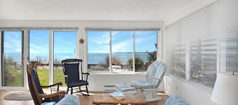 3BR Oceanfront on Nubble Cliffs!
