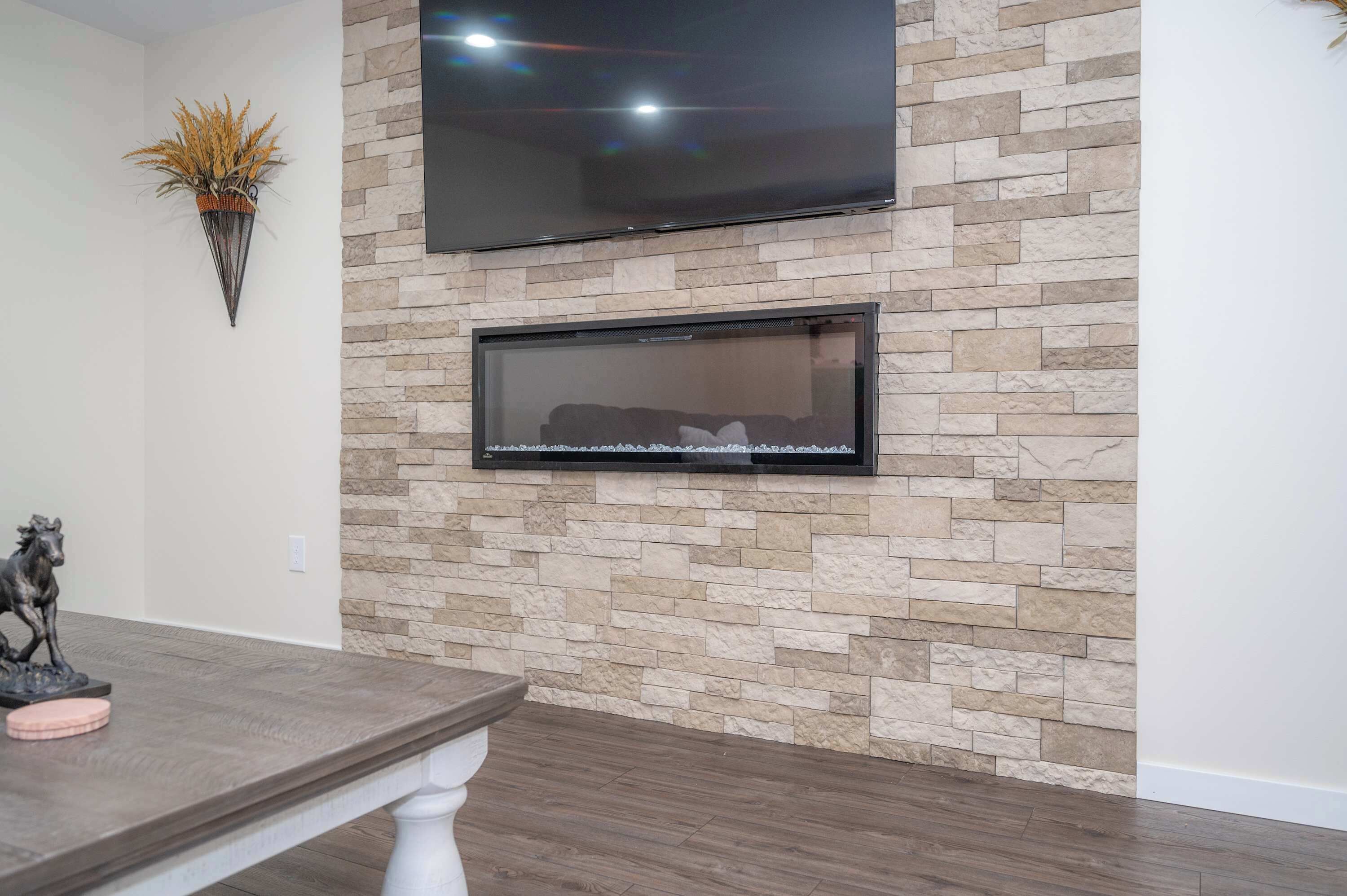 House, Fireplace | Interior