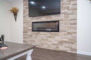 House, Fireplace | Interior