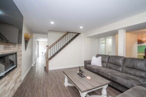 House, Fireplace | Living area | Fireplace