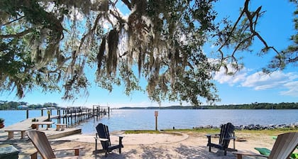 Dolphin Bay Hideaway