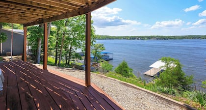 Boondock Bliss - Lakefront, Private Dock Sleeps 15!