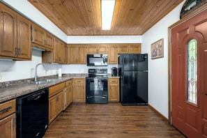 House, Multiple Beds, Patio (Boondocks Bliss) | Private kitchen | Coffee/tea maker