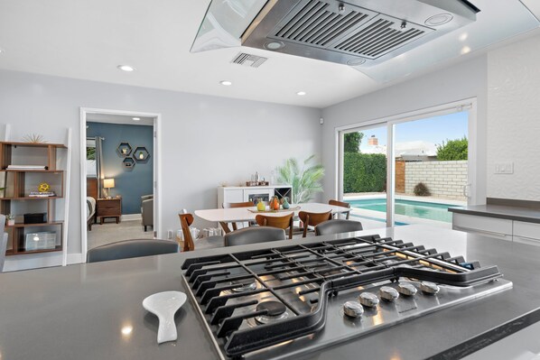 Private kitchen - The Zen Space Private Pool! (Palm Springs)