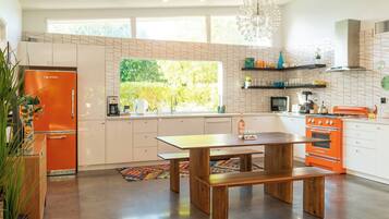 House, Multiple Beds, Pool Access, Pool View | In-room dining