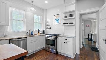 House, Multiple Beds, Balcony | Private kitchen | Coffee/tea maker