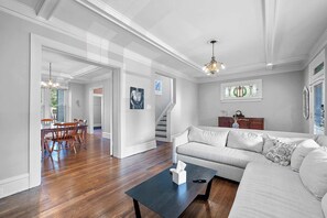 House, Multiple Beds, Balcony | Living area