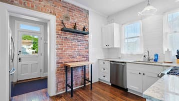 House, Multiple Beds, Balcony | Private kitchen