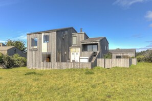 Exterior - Sea Drifter Stunning Home for 6 in Sea Ranch (Sea Ranch)