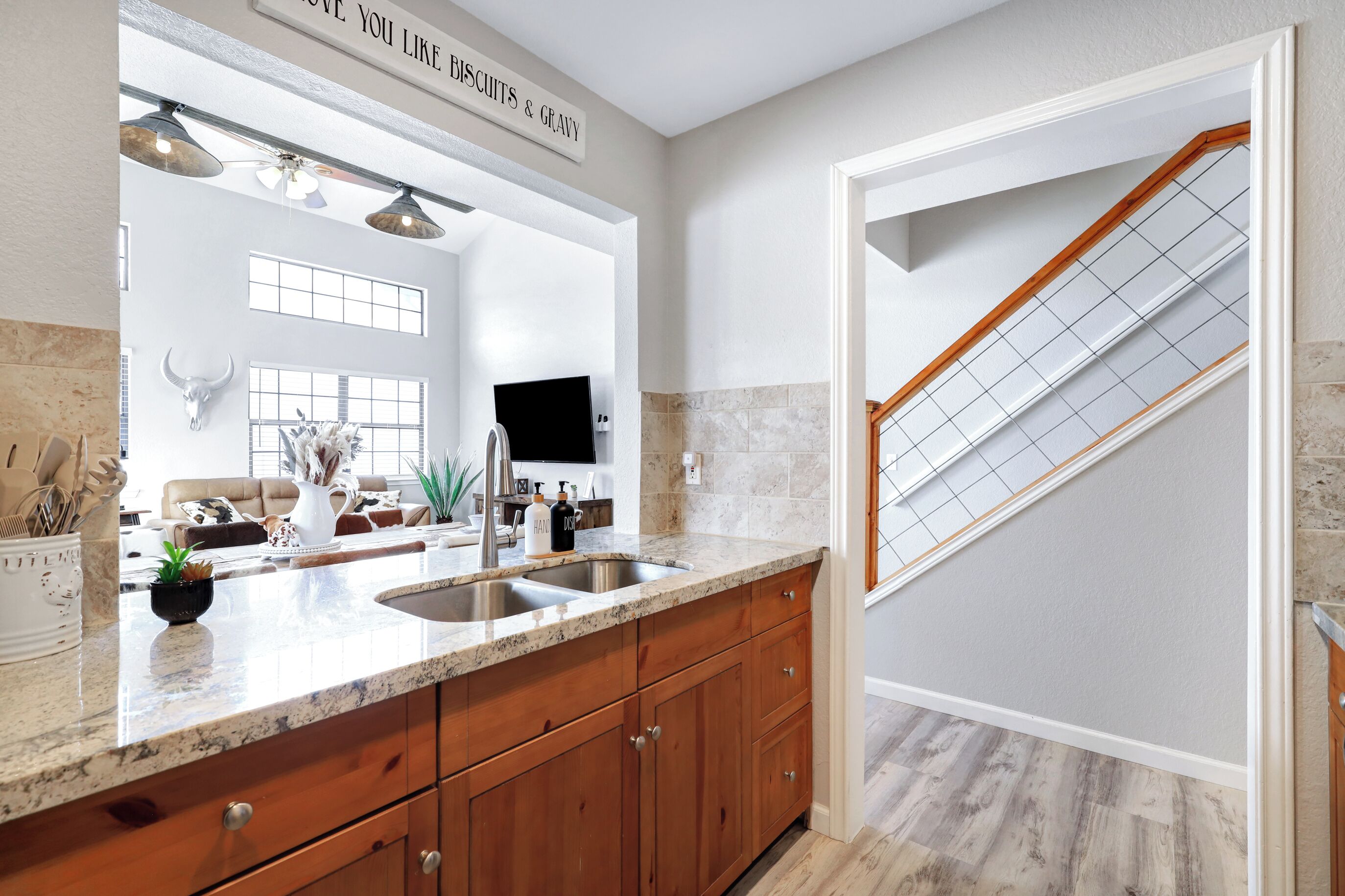 House, Multiple Beds, Hot Tub, Garden View | Private kitchen | Coffee/tea maker