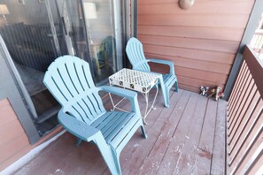 Apartamento, 1 cama de matrimonio con sofá cama, balcón, vistas a la montaña (Sun Sung Cozy Condo) | Jardines del alojamiento