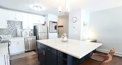 Sun Sung Cozy Condo A Stylish Escape for 4!