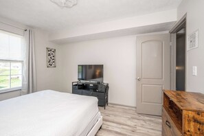 Bloc d'apartaments, 2 llits de matrimoni, cuina, vistes al jardí (Arkstone Retreat 2) | 2 dormitoris, decoració individual, mobiliari individual i escriptori