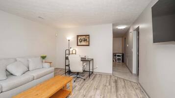 Condo, 2 Queen Beds, Kitchen, Garden View (Arkstone Retreat 2) | Living area | 42-inch flat-screen TV with digital channels, TV