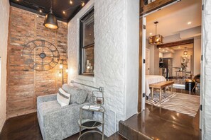 Apartemen Mewah, 1 Tempat Tidur Queen, dapur, pemandangan kota | Area keluarga