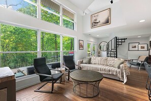 House, Multiple Beds, Kitchen (Treehouse LOZ) | Living area | 42-inch flat-screen TV with digital channels, fireplace - Treehouse LOZ Seclusion for 6! (Sunrise Beach)