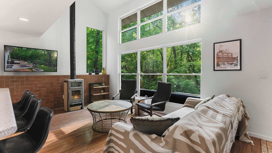 Treehouse LOZ Seclusion for 6!