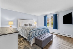 3 bedrooms, individually decorated, individually furnished, bed sheets