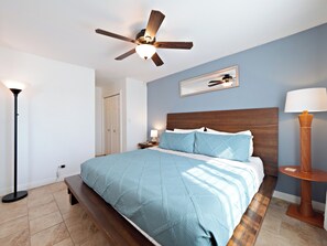 Condo, 1 Katil Raja (King) dengan Katil Sofa, Balcony, Pool View | 1 bilik tidur, dihias secara berasingan 