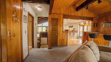 Rumah, Beberapa Tempat Tidur, perapian, pemandangan gunung (Sonora Splendor) | Interior