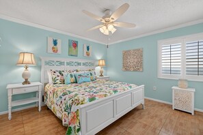 2 bedrooms, iron/ironing board, free WiFi, bed sheets - Updated direct oceanfront 2/2 with a private balcony, heated pool, and beach access (New Smyrna Beach)