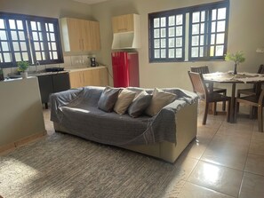 Smart TV - Tranquilidade Perto de Tudo (Jardim Rene São Roque)