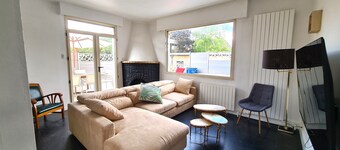 Spacious modern home convenient location close to Paris and Disneyland