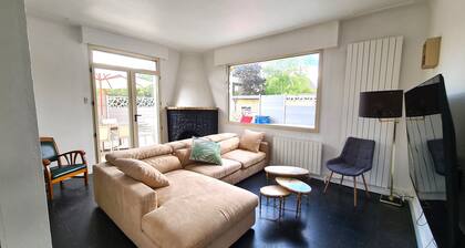 Spacious modern home convenient location close to Paris and Disneyland