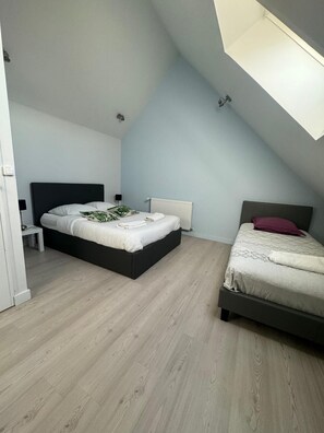 6 chambres, bureau, fer et planche à repasser, Wi-Fi gratuit