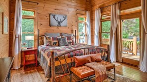 5 多间卧室、熨斗/熨衣板、免费 WiFi、床单