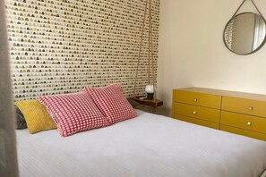 1 chambre, accès Internet, draps fournis