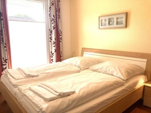 2 habitaciones, tabla de planchar con plancha y wifi 
