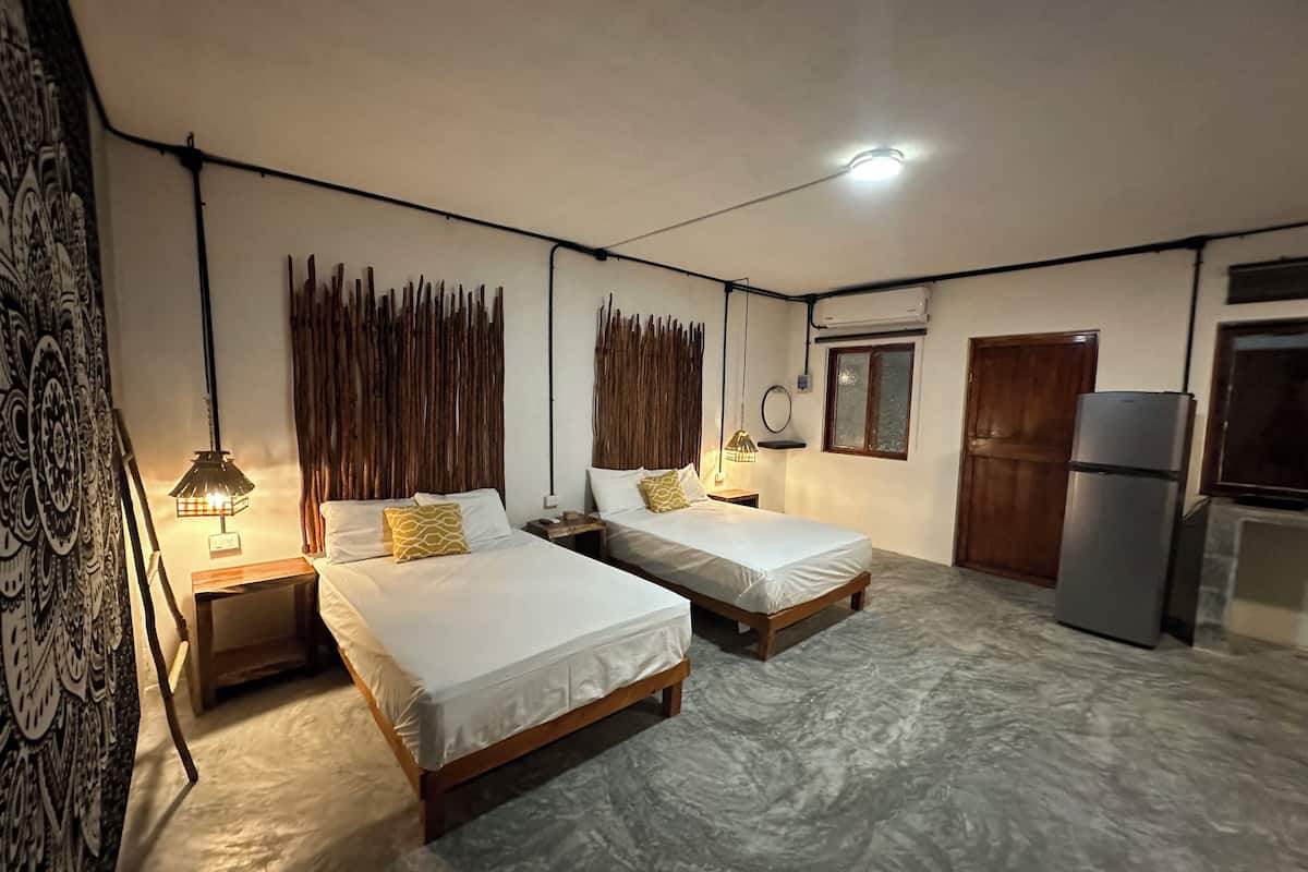 Family Room | In-room safe, iron/ironing board, free WiFi