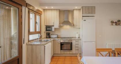 Maison de campagne 'Tradicion Rural El Tio Ricardo' avec piscine privée, jardin privé et Wi-Fi