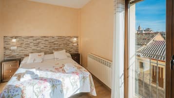 5 bedrooms, iron/ironing board, free WiFi, bed sheets