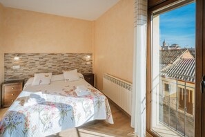 5 Schlafzimmer, Bügeleisen/Bügelbrett, kostenloses WLAN, Bettwäsche