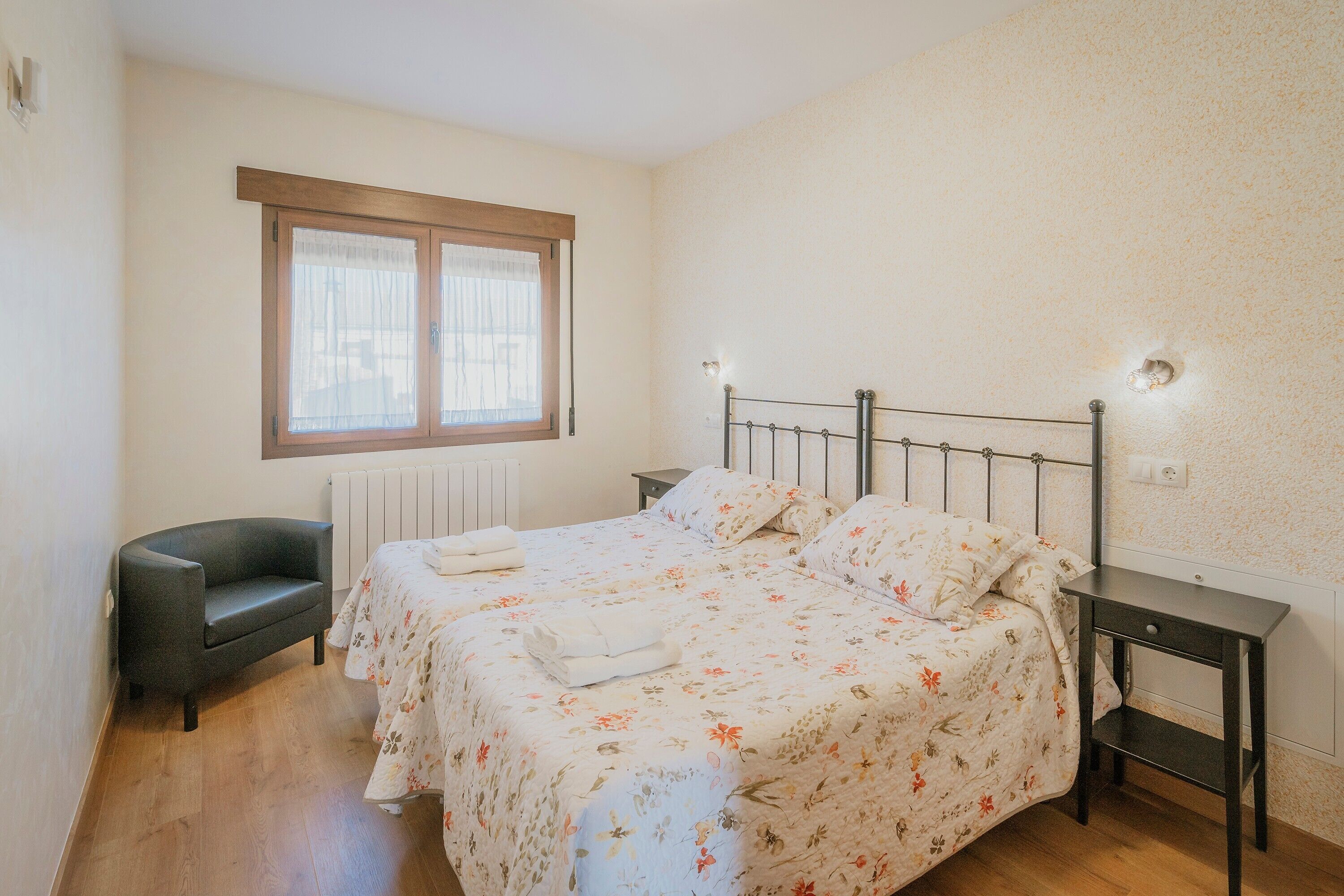 5 camere, ferro/asse da stiro, Wi-Fi gratuito, lenzuola