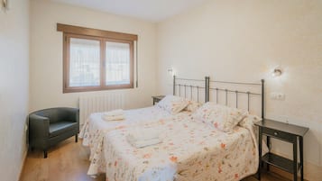 5 camere, ferro/asse da stiro, Wi-Fi gratuito, lenzuola